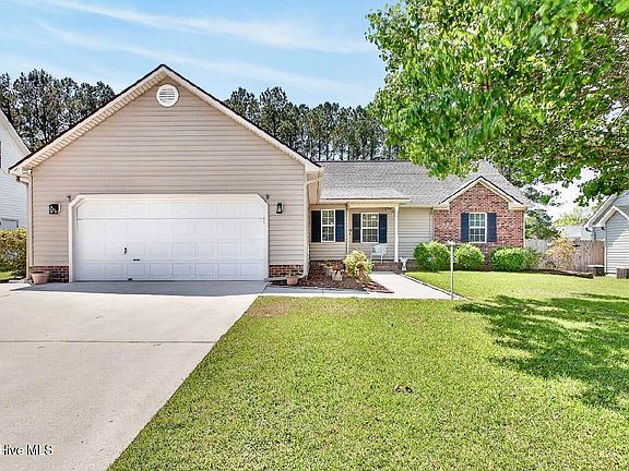 3rd image of 904 Huff Drive