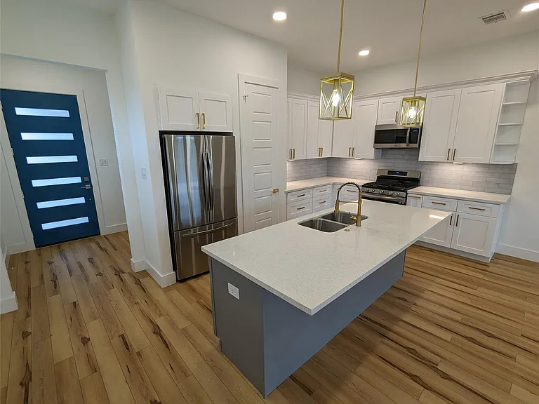 4915 Fisk St — Photo 15