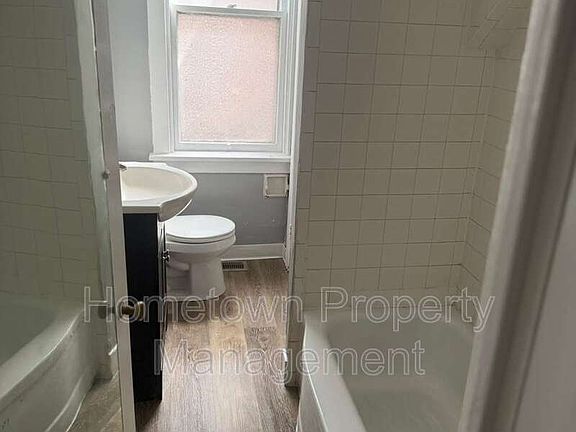 5th image of 3625 Derry St