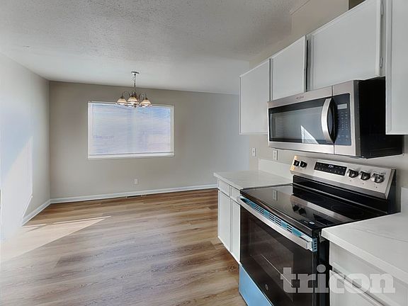 5th image of 3241 Barbara Cir