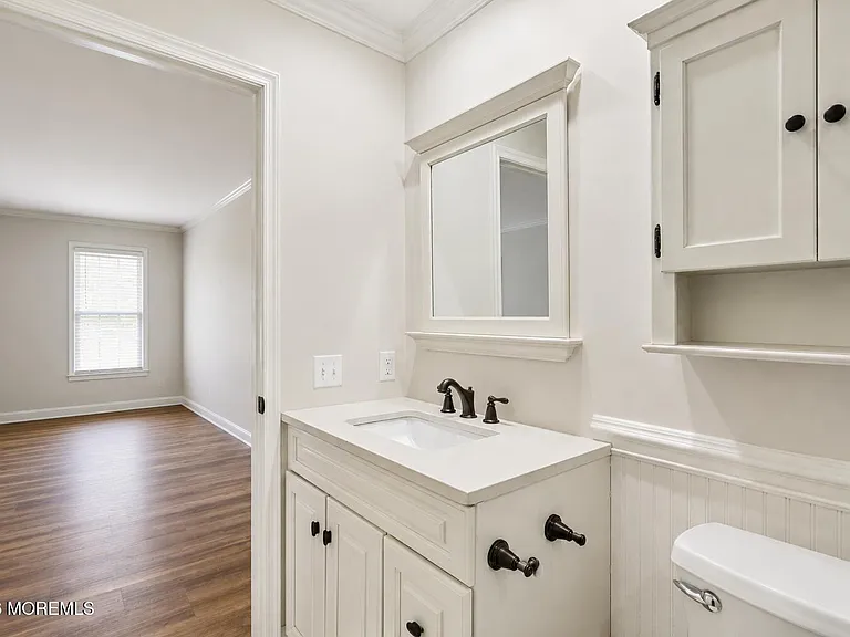413 Yorkshire Pl — Photo 6