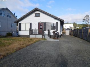 743 S 5th St, Coos Bay, OR 97420
