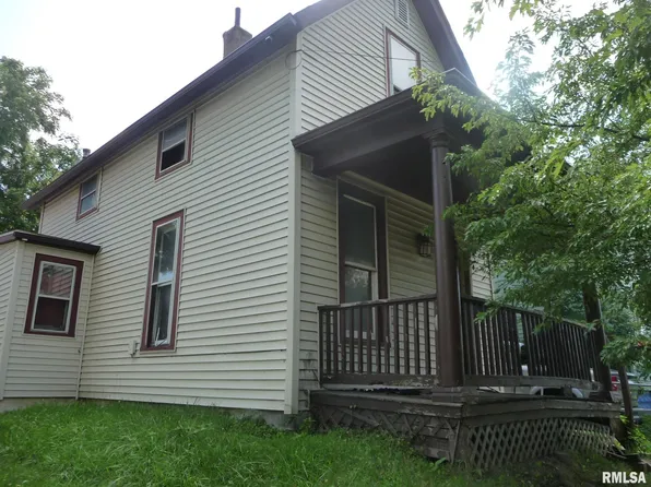 1209 N Gaines St, Davenport, IA 52804