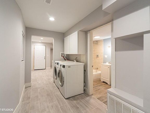 2nd image of 1246 S Lawndale Ave #G