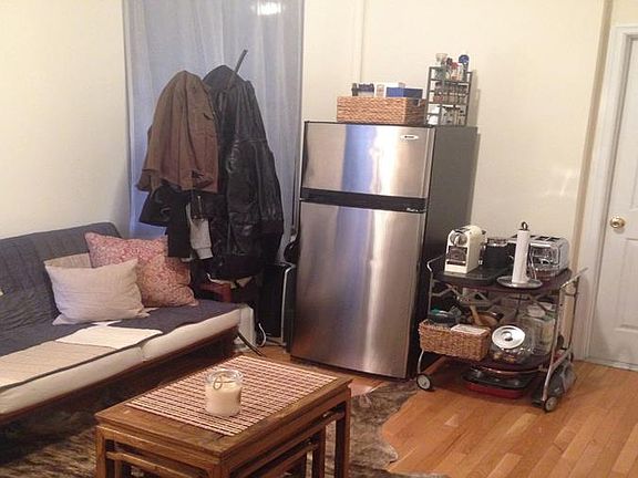 2nd image of 239 W 20th St APT 8