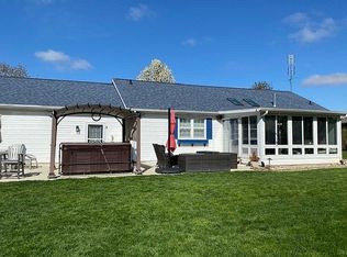 431 E Birchwood Ct, Warsaw, IN 46582