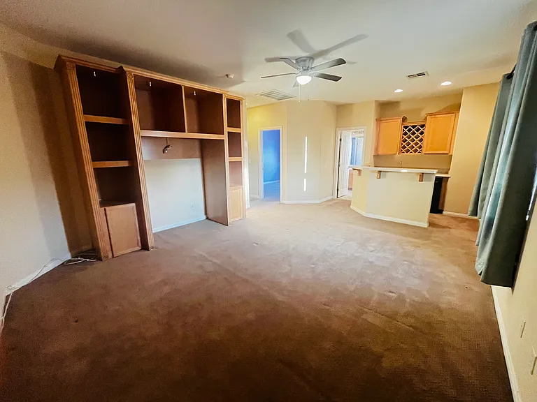 10852 Montasola St — Photo 46