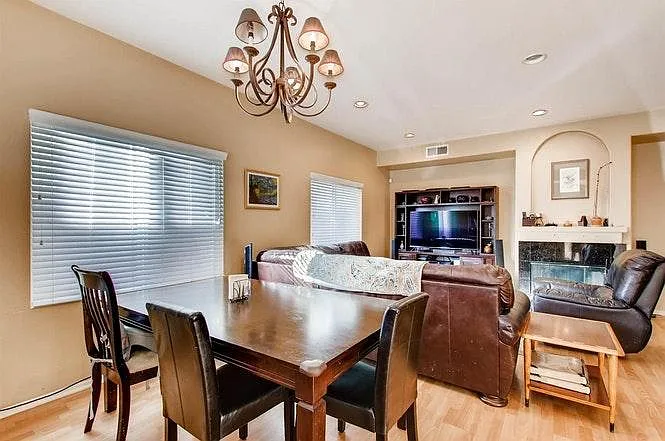 1425 Normandy Dr — Photo 5