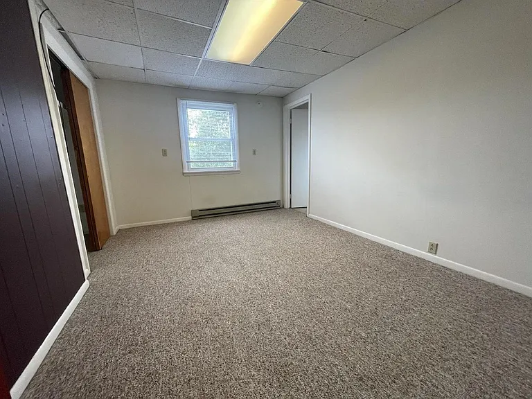 416 E 2nd St — Photo 59