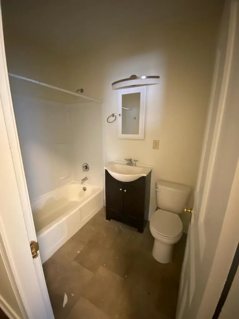 1 bed, $1,640 — Photo 4