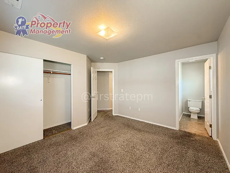 2914 W Stewart Ave #201 — Photo 14