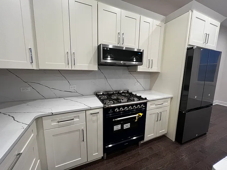 4819 Main St #204 — Photo 8