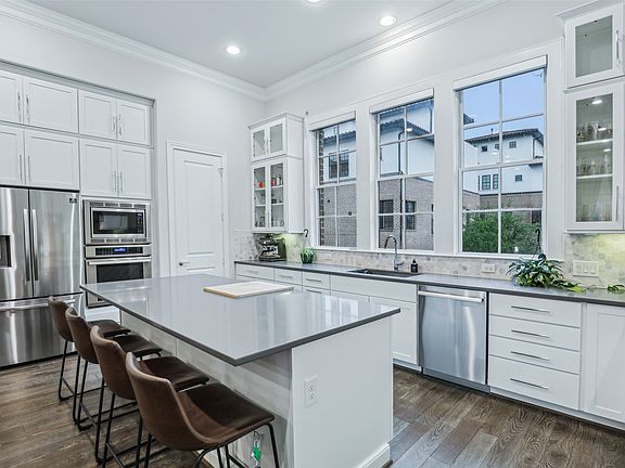 5th image of 707 Will Rice Ave