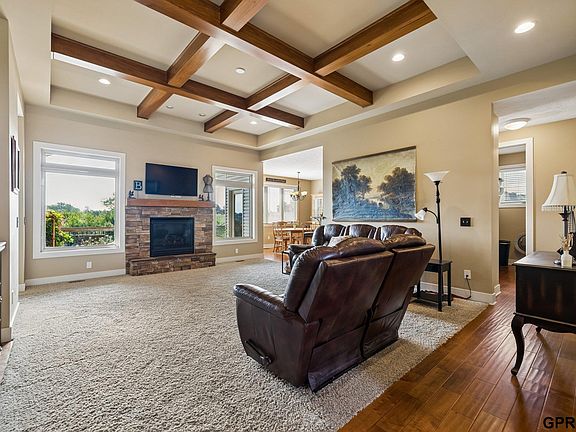 5th image of 9733 Andre Cir