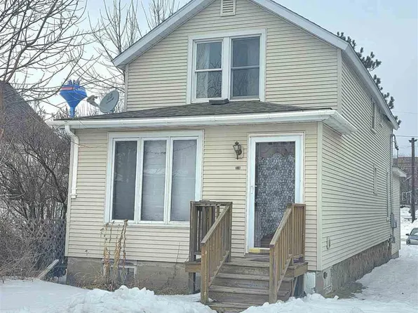 316 2nd St SW, Chisholm, MN 55719