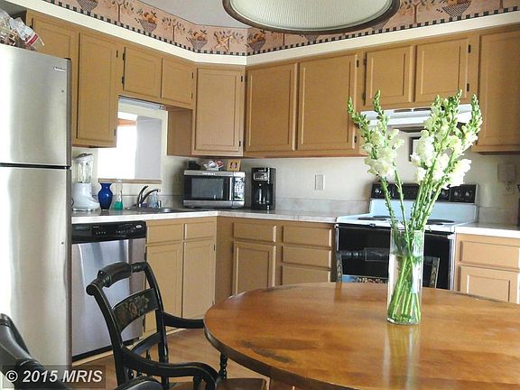 3rd image of 37 Hunting Horn Cir