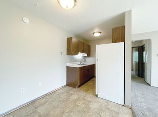 411 8th St SW #25, Minot, ND 58701