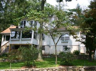 452 Lakeshore Dr, Hewitt, NJ 07421