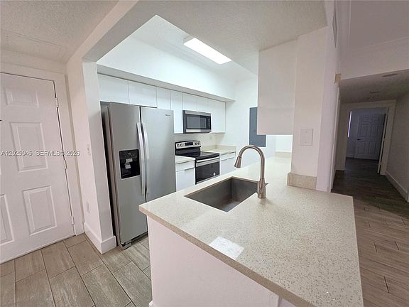 2nd image of 215 SW 117th Ter #14101