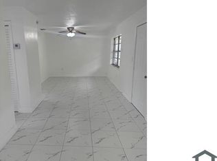 945 SE 12th St APT 4, Hialeah, FL 33010