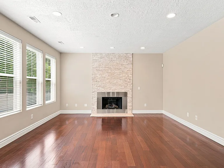1360 E Foxmont Ln — Photo 12