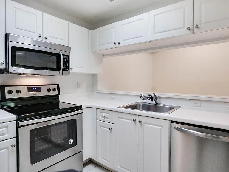 2916 Tuscany Ct #106 — Photo 11