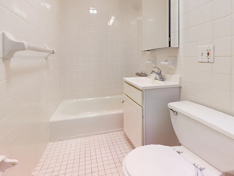 230 E 87th St #4A — Photo 11