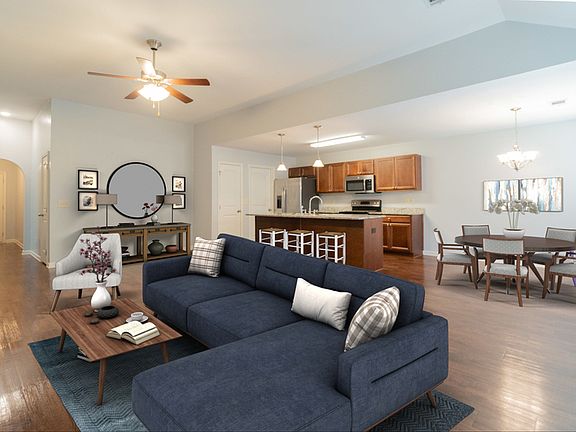 4th image of 594 Sunset Dr