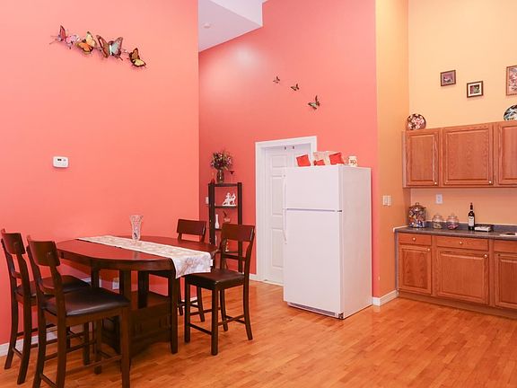 5th image of 409 53rd St APT B