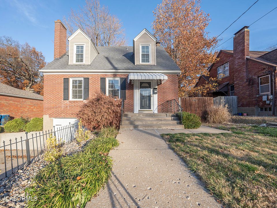 1st image of 124 Douglas Dr