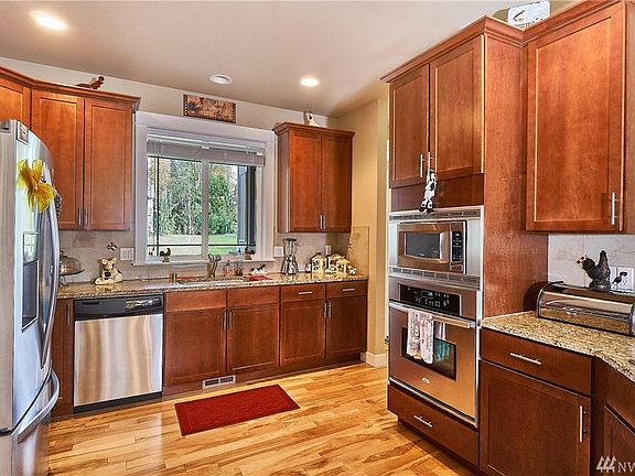 4th image of 9806 146th Ave NE