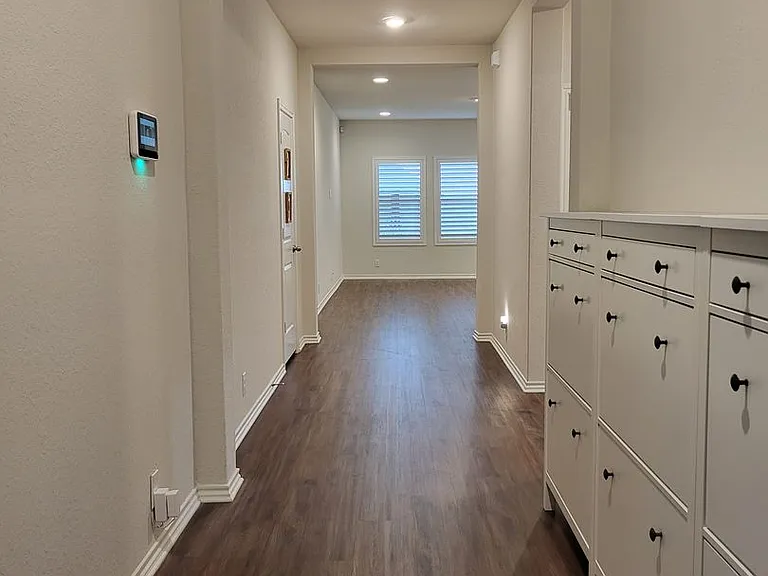 6934 Shiraz Way — Photo 3