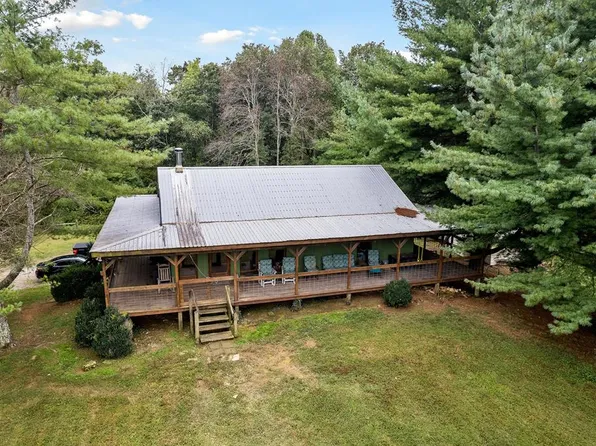 5245 Herrens Chapel Rd, Silver Point, TN 38582