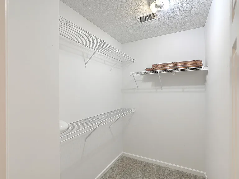 8074 Shadow Oak Dr — Photo 5