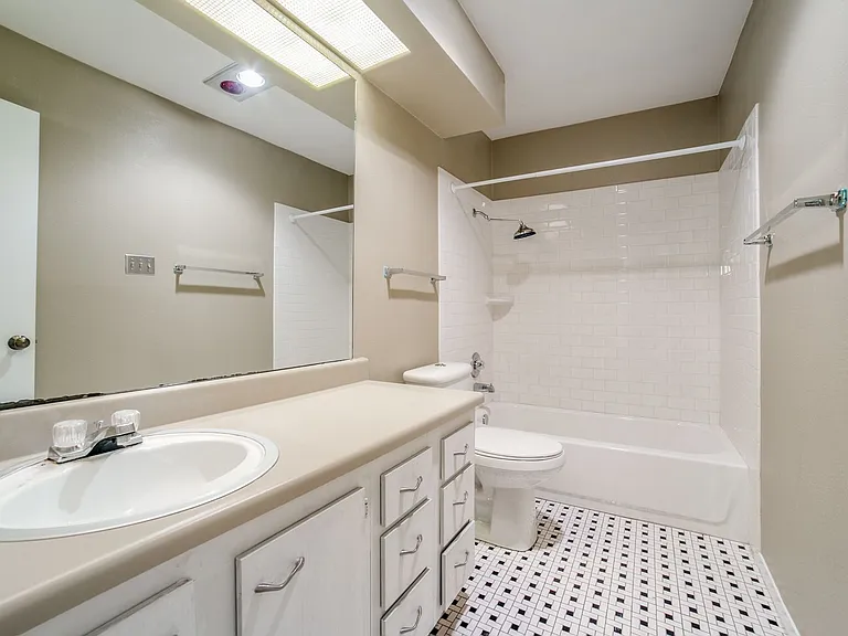 3843 Barrington St #242K — Photo 9