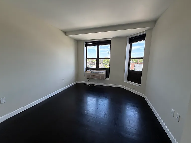 61 Village Rd N #4B — Photo 11