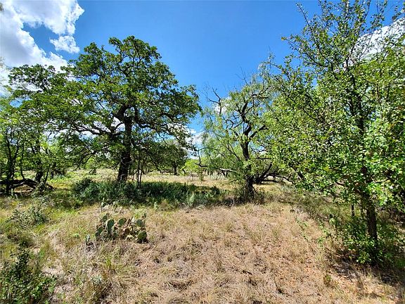 5th image of 1860 County Road 411 W