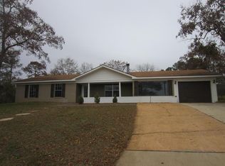 6 Patricia Cir, Eufaula, AL 36027