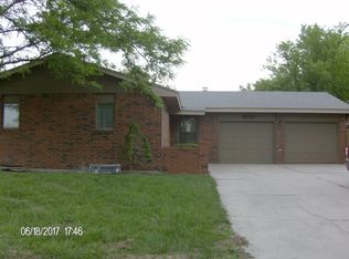 1802 Pawnee Rd, Garden City, KS 67846
