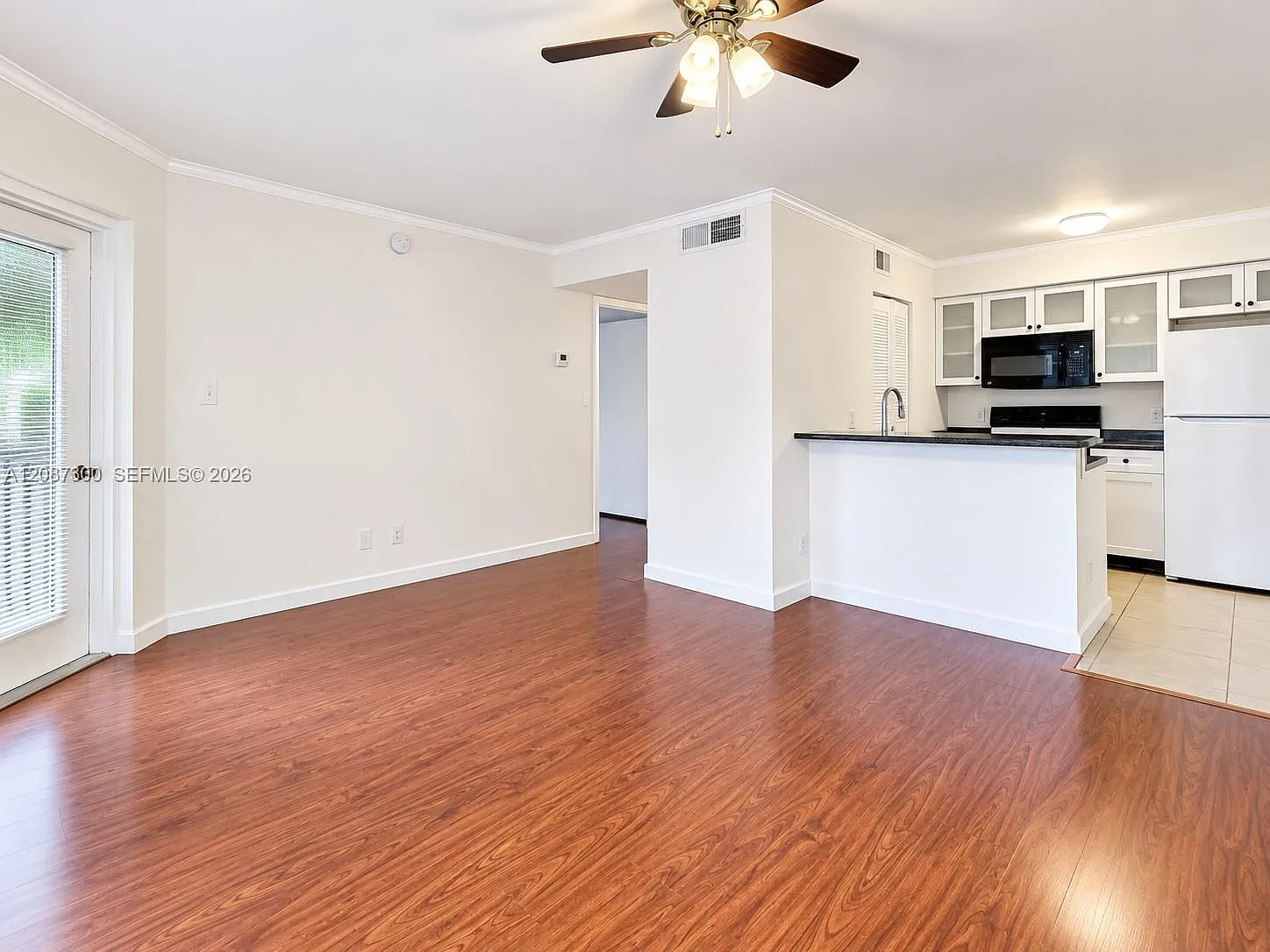 Hollywood Parc Condominiu — Photo 4