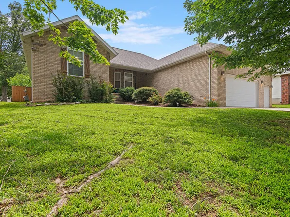 3296 N Eakins Avenue, Springfield, MO 65803