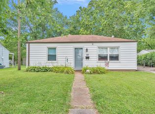 17 Florval Dr, Florissant, MO