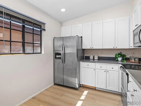 5th image of 8860 Villa La Jolla Dr Unit 314