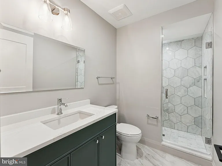 1508 21st St NW #2 — Photo 24