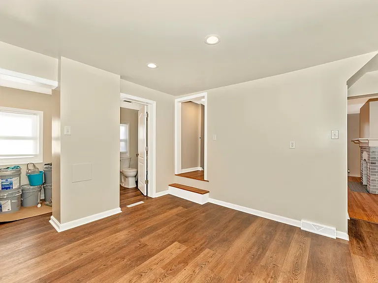 72 Wayside Ave — Photo 20