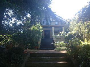 441 Smith St, Seattle, WA 98109