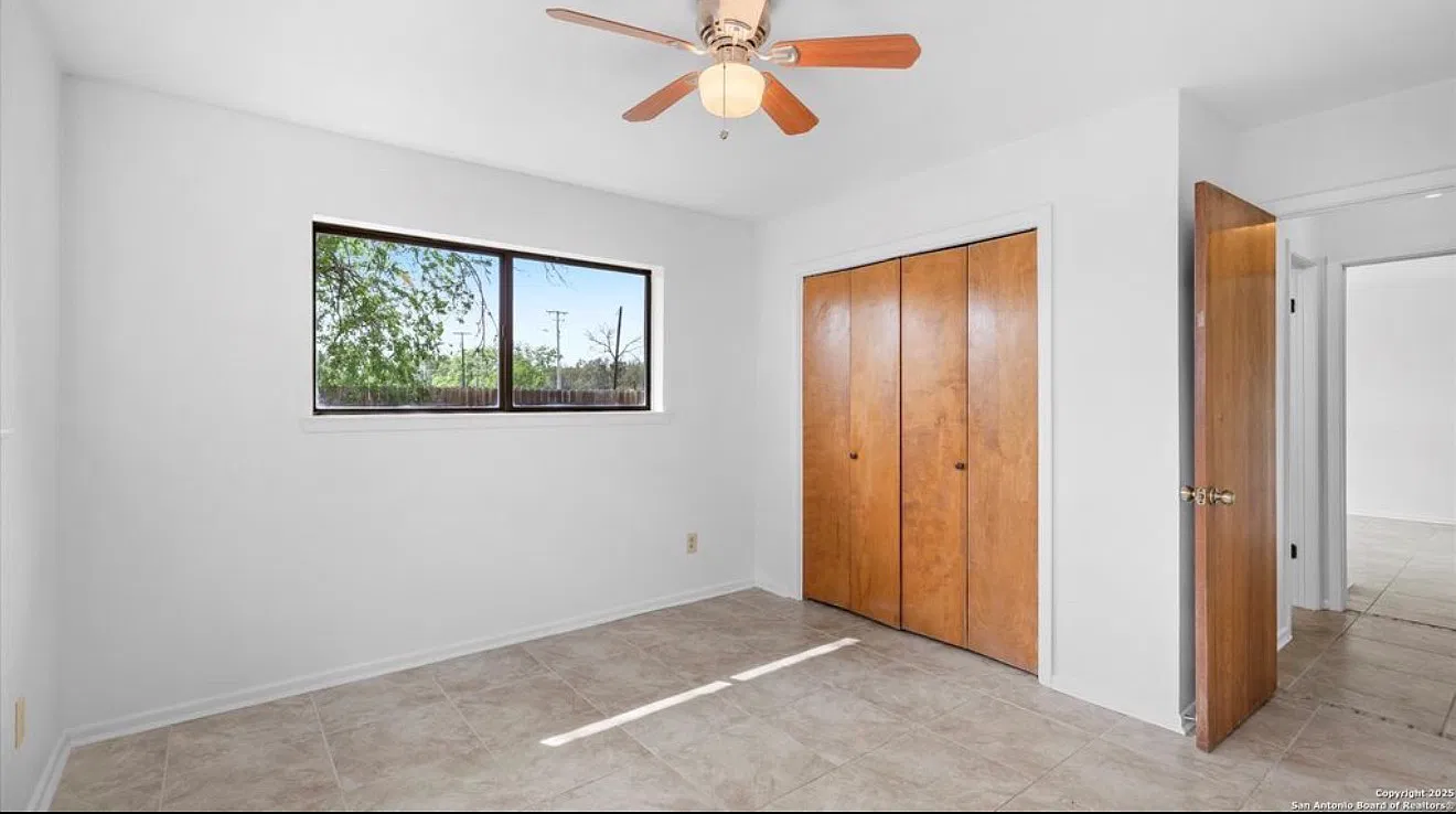 2 bed, 800 sqft, $1,200 — Photo 4
