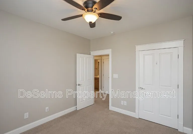 3866 Somers Ln — Photo 22
