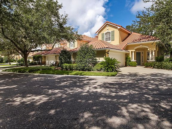 2nd image of 95132 Amalfi Dr