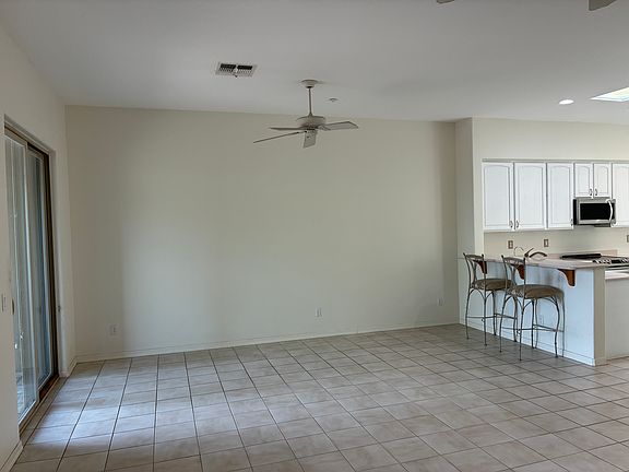 5th image of 33110 N 72nd Pl
